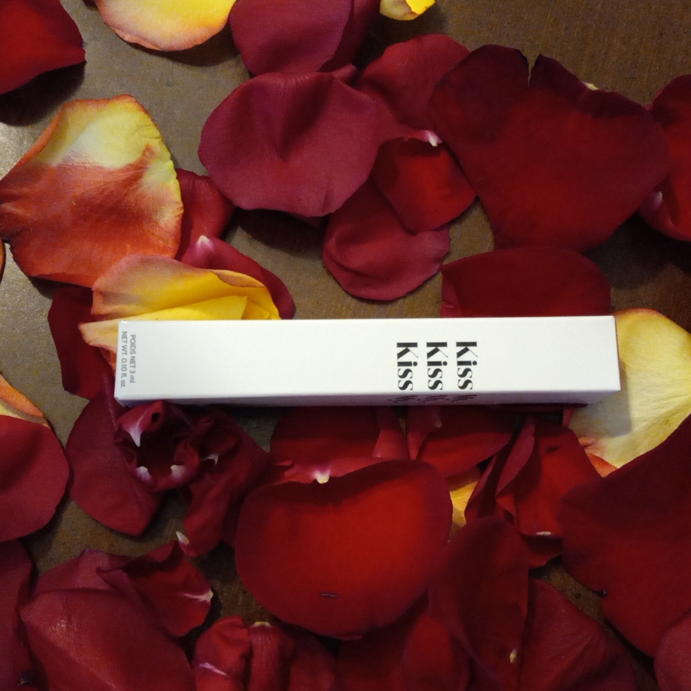 I am selling lip gloss by roen in the shade charlie
